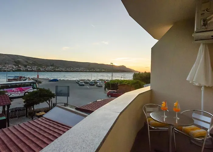 By The Sea Pag - 13329 דירה *