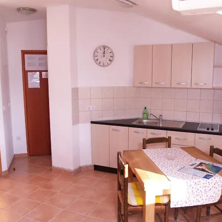 By The Sea Pag - 13329 Apartment *